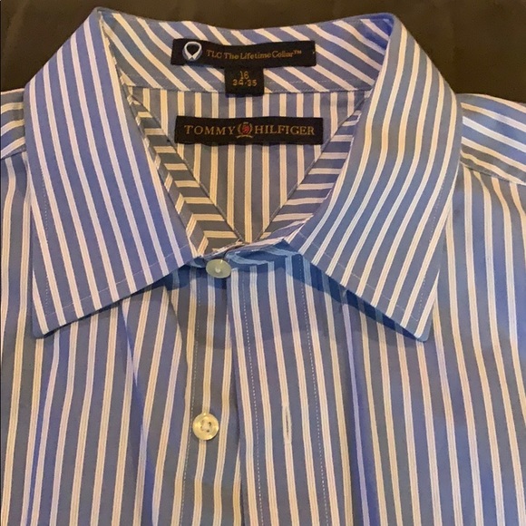 Tommy Hilfiger Shirt - Picture 3 of 4